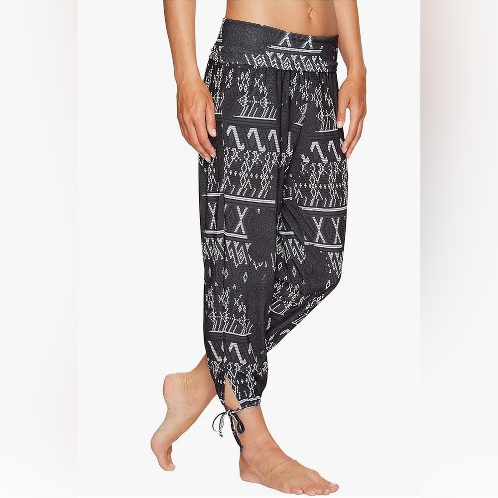 Onzie Gypsy Harem Pants Digital Floral